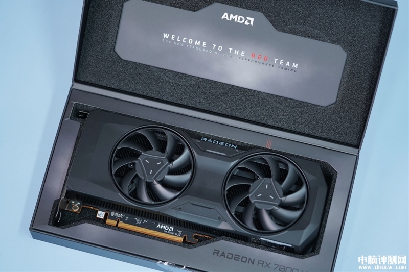 最新显卡评测：AMD RX 7800XT和7700 XT显卡联合评测，权威硬件评测网站,www.dnpcw.com